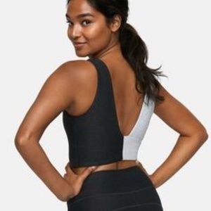 Outdoor Voices Venus Crop